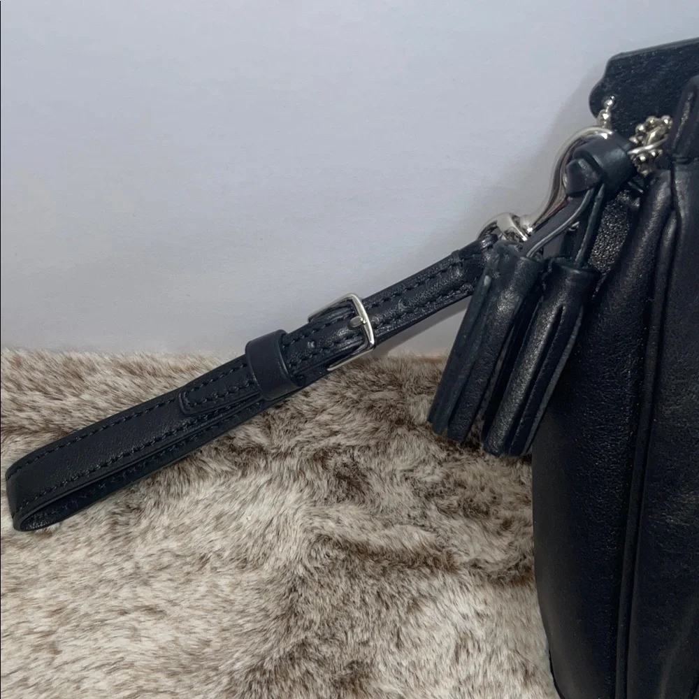 Coach ‘Legacy’ Large Leather Clutch - Picture 2 of 14